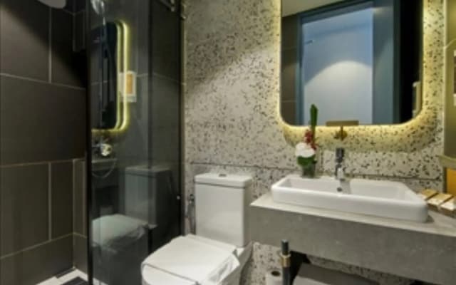Sleeping Lion Suites - photo 4