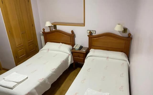 Hostal Guerra - photo 3