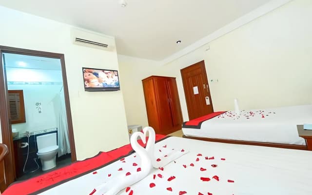 Golden River Hotel - photo 4