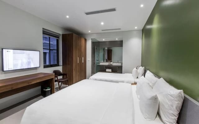 The Twin Hotel - photo 3
