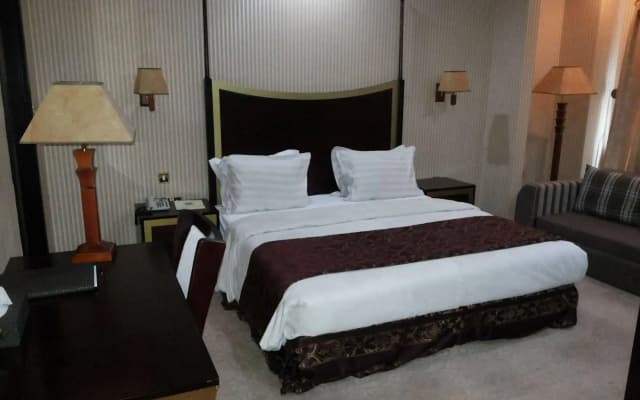 Tourist Hotel - photo 5