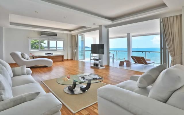 Riviera Beach Hotel - photo 5