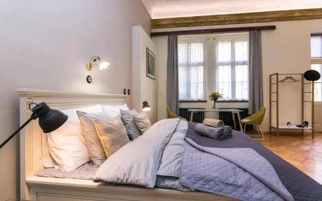 Apartment Nebovidy I - Free Parking - Terrace - Air Conditioning - photo 2