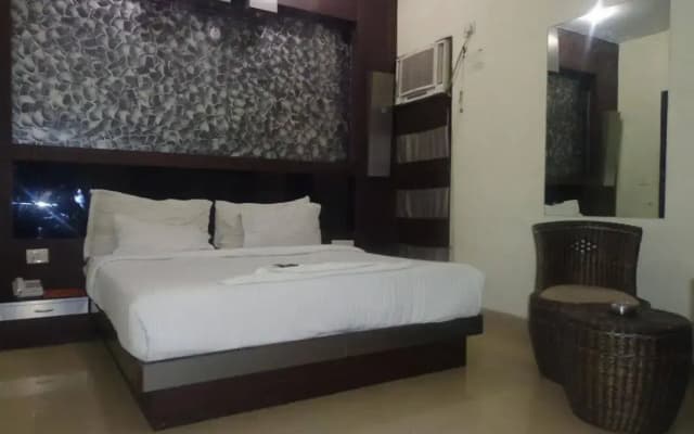 Hotel Cartel Palace - photo 3