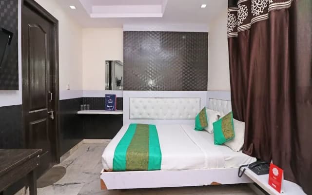 OYO 12739 Mahesh Inn - photo 5