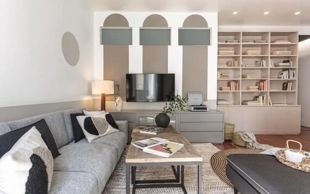 Derj - 2 Bedrooms in Almagro - photo 3