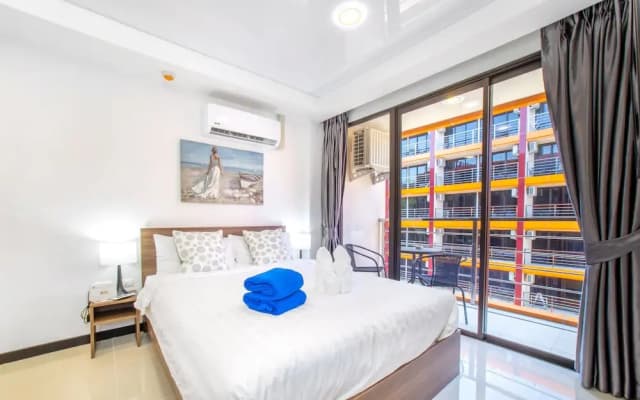 Naiharn Sea Condominium S608 - photo 4