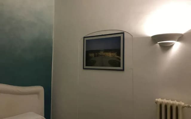 Step Spanish Apartment with Terrace - photo 4