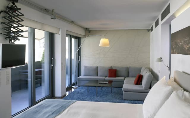 Periscope Hotel - photo 3