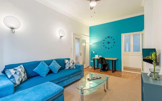 Roubnb 2 Acropolis Apt - photo 2