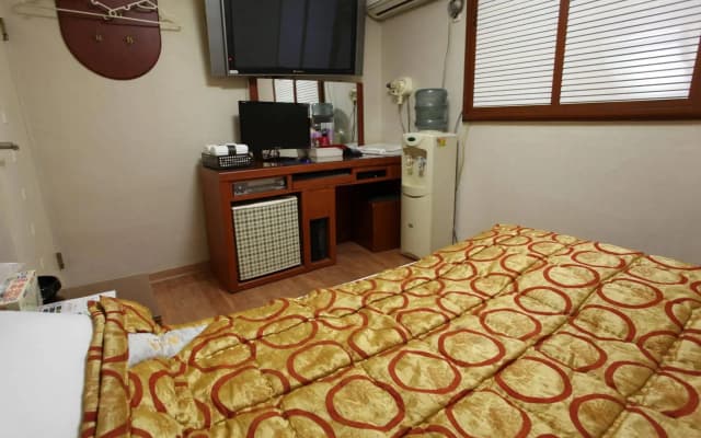 Yes Motel - photo 4