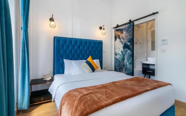 Lisbon 5 Hotel - photo 2