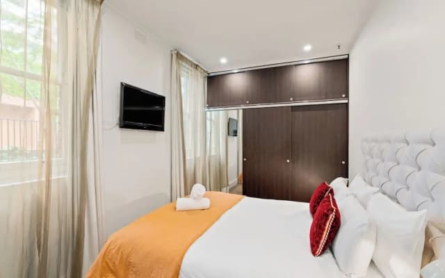 Gordon House Apartments - photo 4