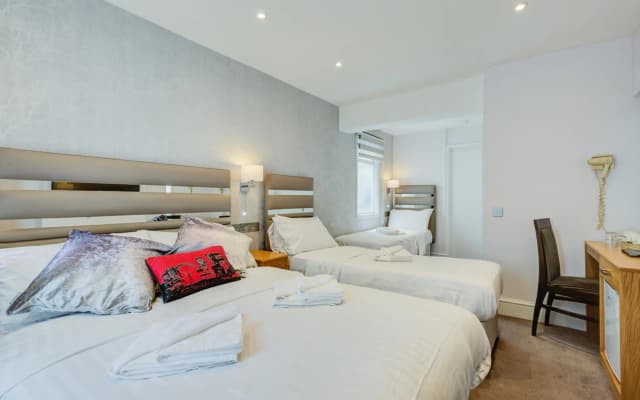 Admiral Hotel at Park Avenue - photo 2