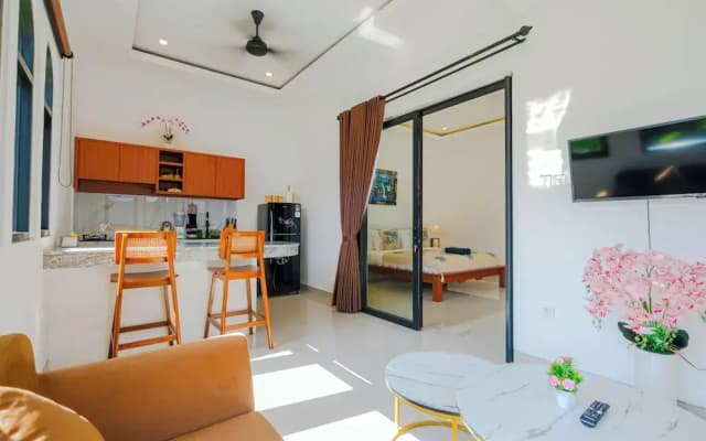 Crystal Flow Guest House & Apartment Canggu - photo 3