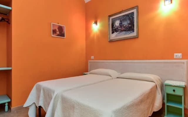 Claudia Suites - photo 2