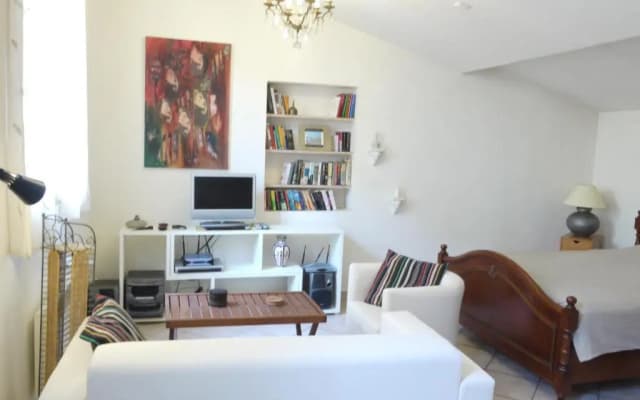 Studio 6 - a Quiet And Spacious Studio Flat in the Old Town - photo 2