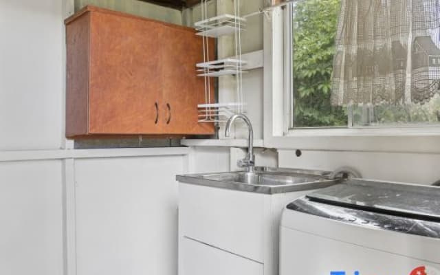 Private Room Near Bankstown Train Station & Restaurants - photo 3