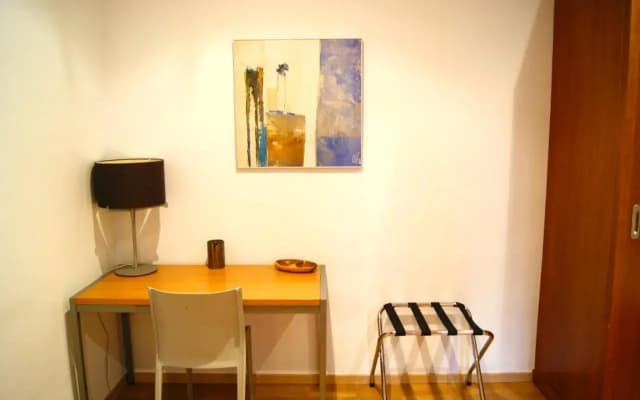 Places4stay Ramblas 2bd - photo 3