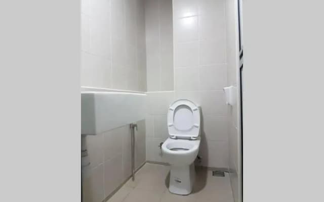 Private studio at Bukit Jelutong - photo 4