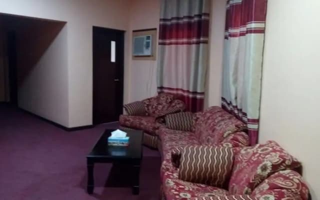 Aston Hotel Suits - photo 4