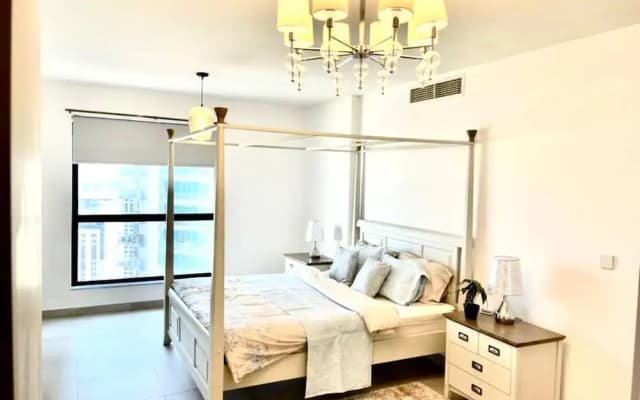 Large 4 Bedroom Sea View Jbr - photo 2