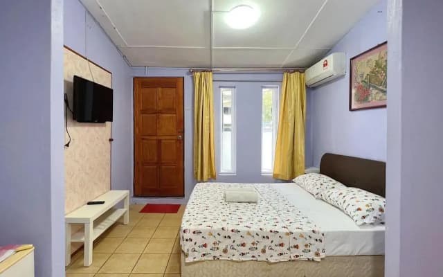 Merdeka Guest House 2 - photo 2