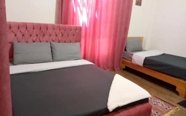 Castle Hotel - photo 3