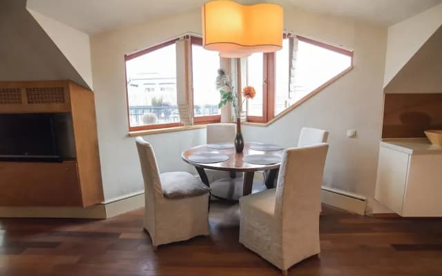 Pelicanstay Montaigne Apartments - photo 3