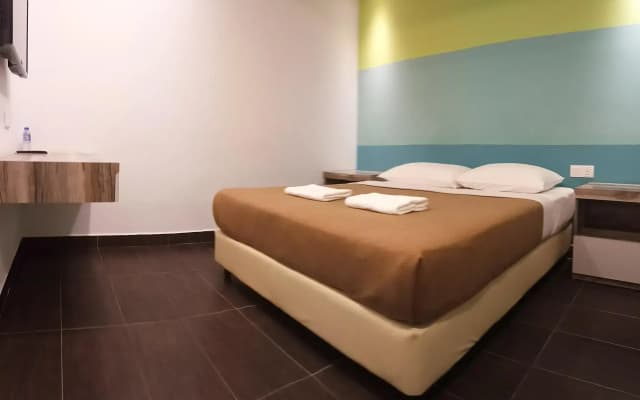 Dragon City Hotel - photo 3
