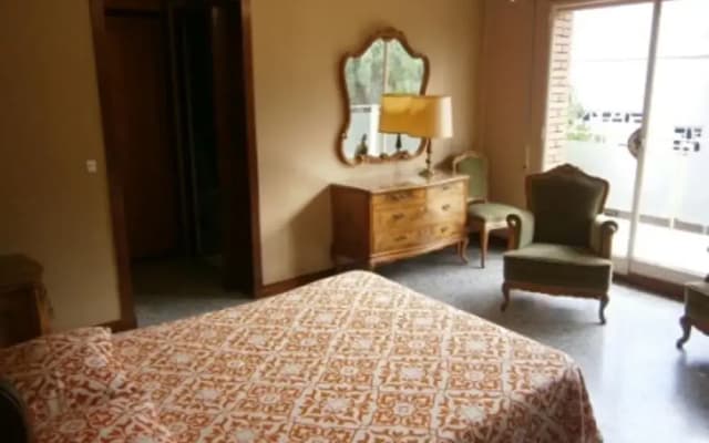 Bed&BCN Hills House - photo 2