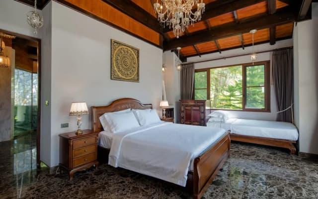Classy 4-BR Seaview Villa at Surin Beach - photo 2