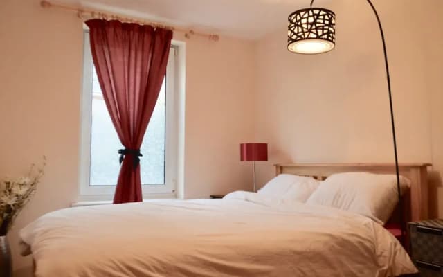 3 Bedroom Flat In Leith - photo 5