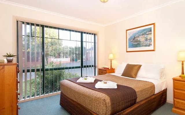 Mount Waverley Townhouses - photo 2