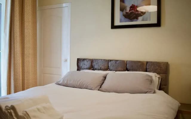 Central & Comfortable Flat - Sleeps 4 - photo 2