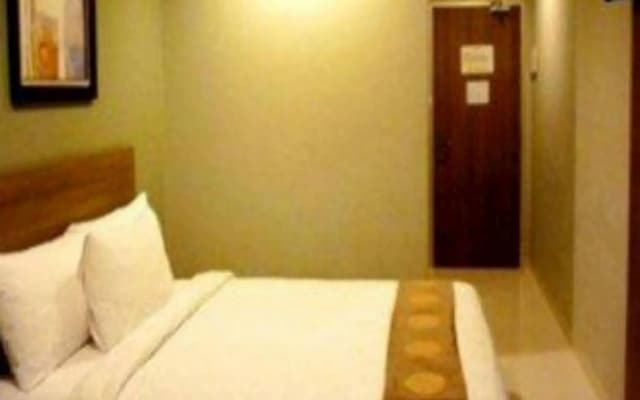 MyHotel - photo 3