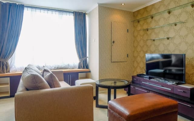Strategic 2BR Apartment with City View at FX Residence - photo 2