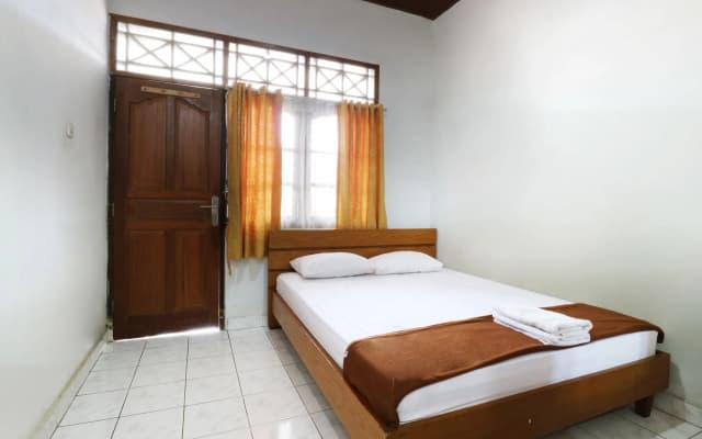 Warapsari Inn - photo 3