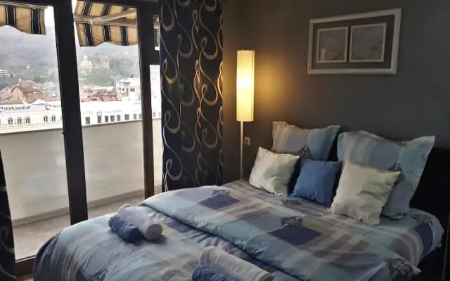 Avlabari City View Apartment - photo 4