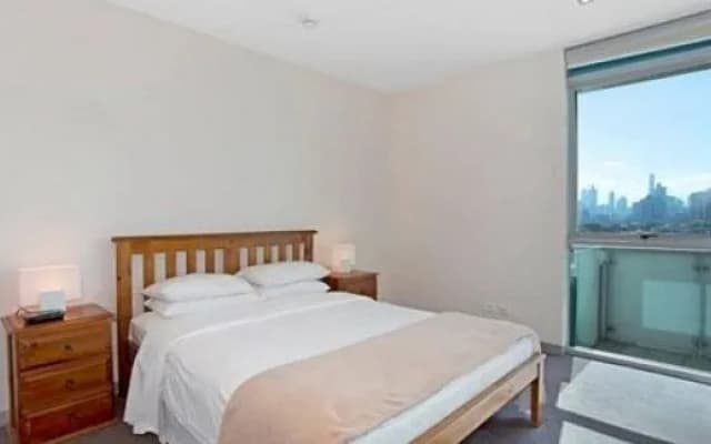 Astra Apartments - St Kilda Rd - photo 5