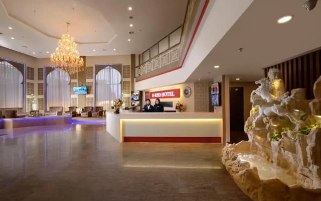 E-Red Hotel Kuantan - photo 2