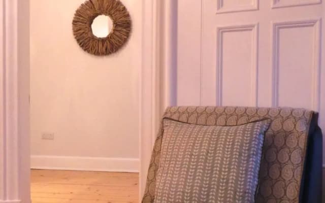 Antler Guest House - photo 5