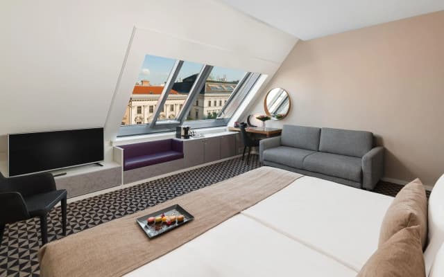 Hotel Moments Budapest - photo 3