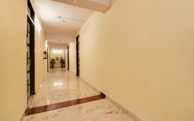 OYO 65500 Rohini Inn - photo 3