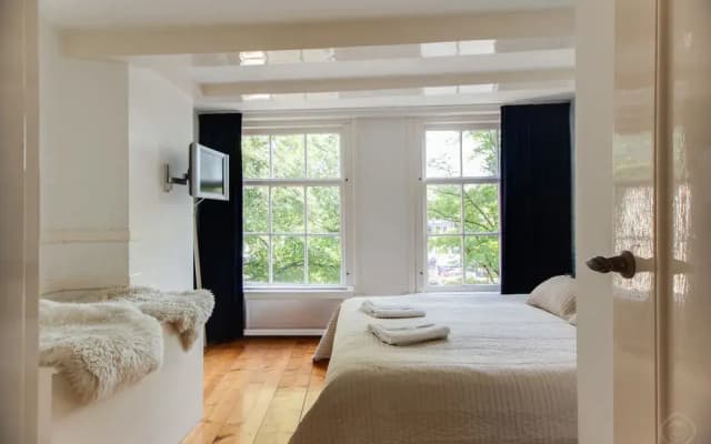 Centre Area Apartments - photo 3