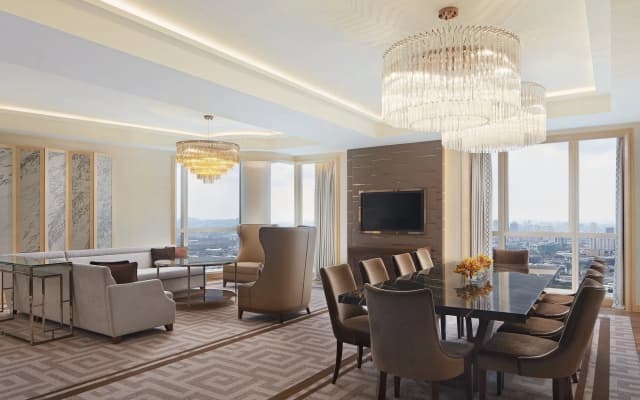 Sheraton Petaling Jaya Hotel - photo 3