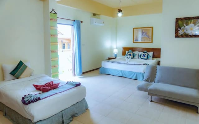 VIVA on the Beach Hotel - photo 3
