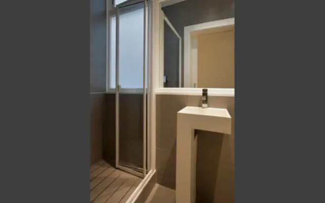 City Center Apartment - photo 2