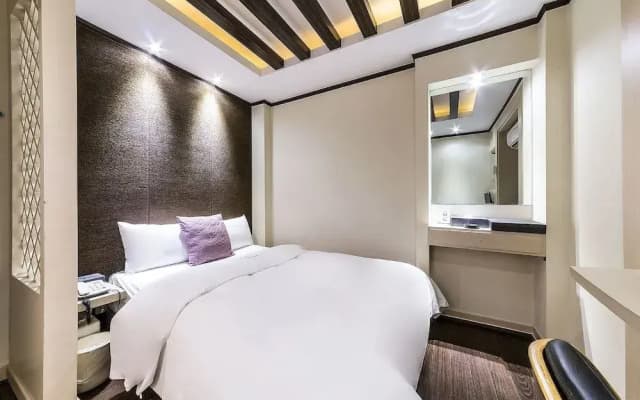 S Hotel - photo 5