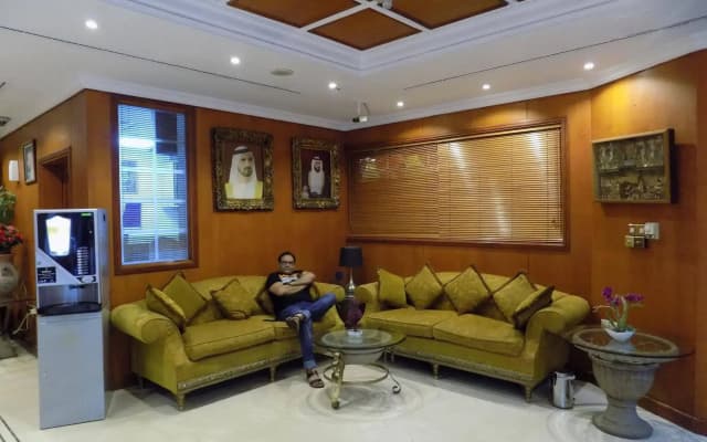 Kings Park Hotel - photo 2